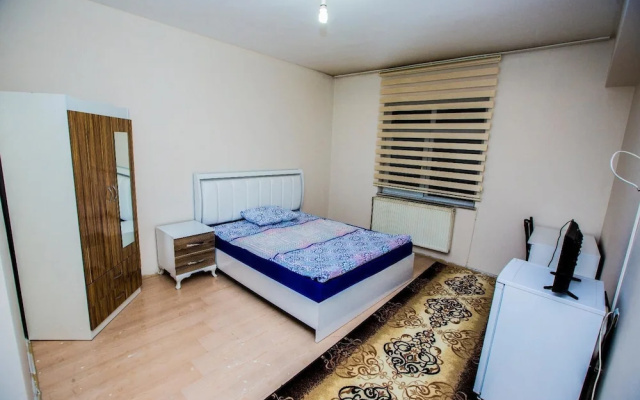 Huzur Bayan Apart