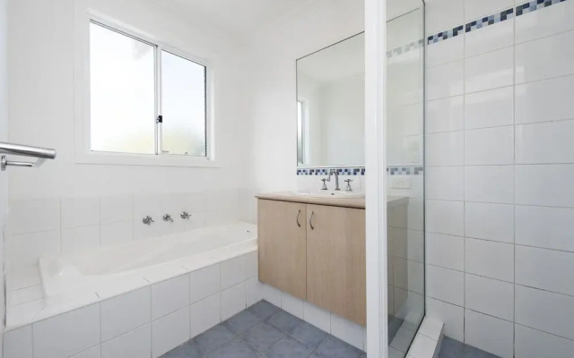 Whitehaven- Beach View From Every Room