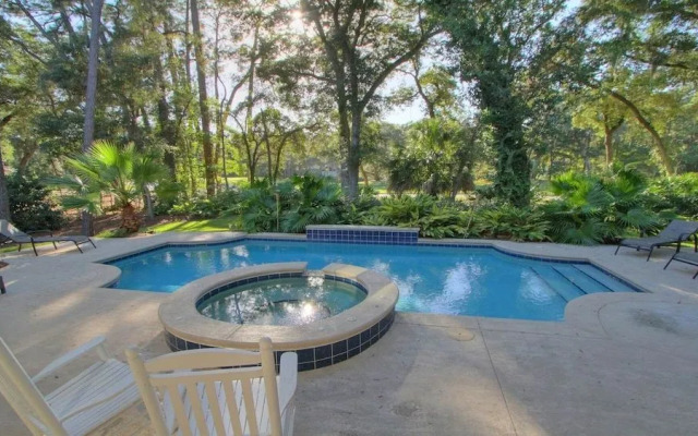 Sea Escape by RedAwning