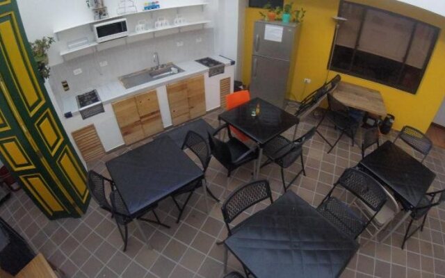 Hostal De La 57 - Hostel
