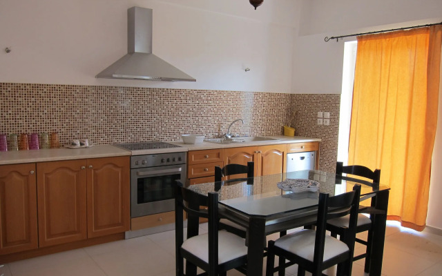 Baladinos Beach Apartment