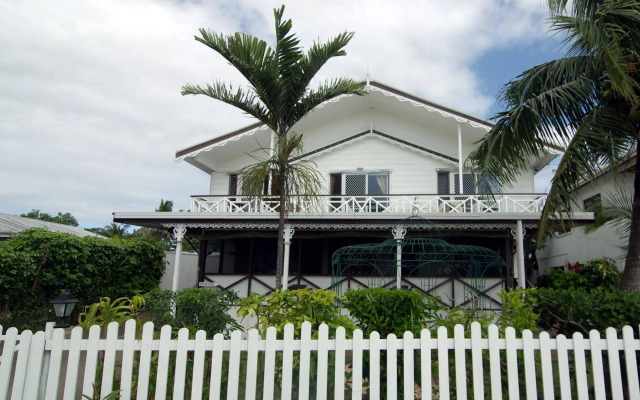 The Seaview Lodge