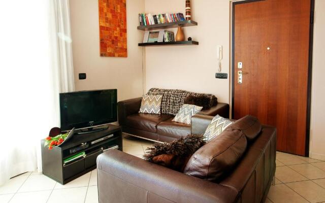 Argegno Modern Apartment