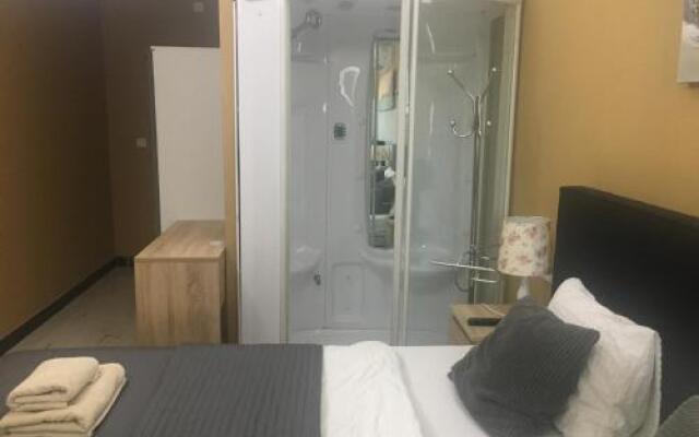 Royal Apartments & Rooms