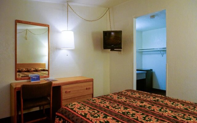 E-Z 8 Motel San Jose 1