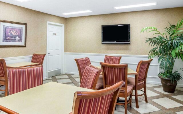 Quality Inn Carrollton Medical Center