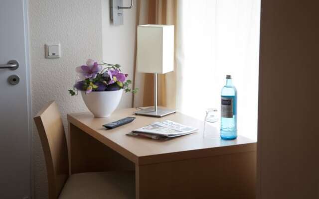 Hotel Oelen & Holgers Brasserie und Lounge