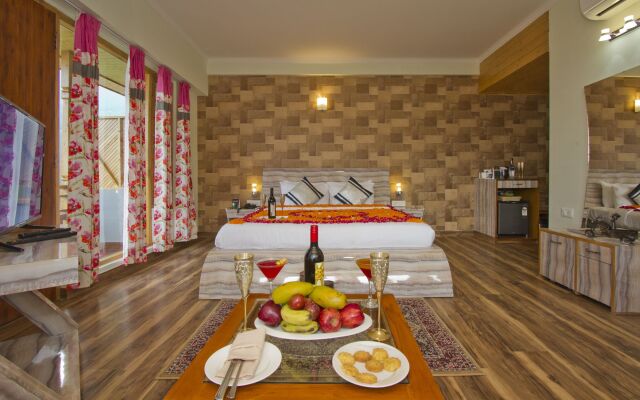 Snow Flakes Resort And Spa Centrally Heated Luxury Resort