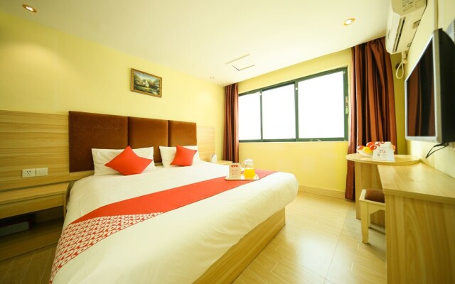 OYO 8012 Hua Yue Hotel