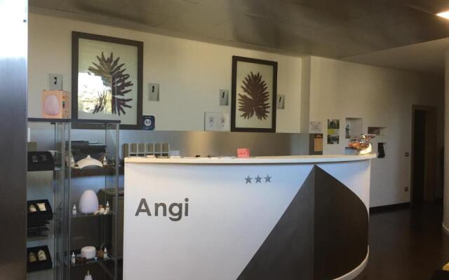 Hotel Angi