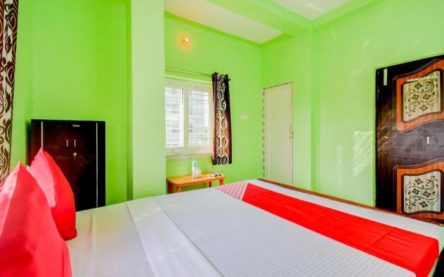 OYO 87565 Eco Plaza Inn