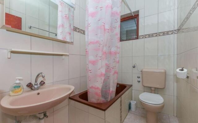 Apartments Mari-30m from the sea