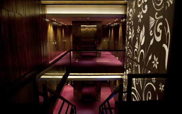Maya Hotel