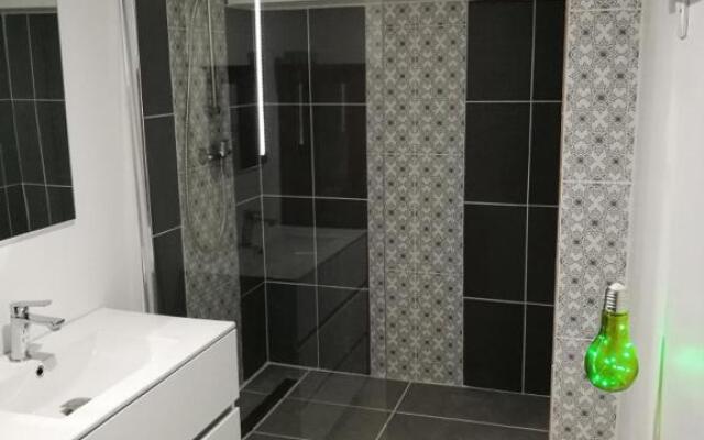 Maison au Calme Climatisée avec spa de mai à mi-novembre