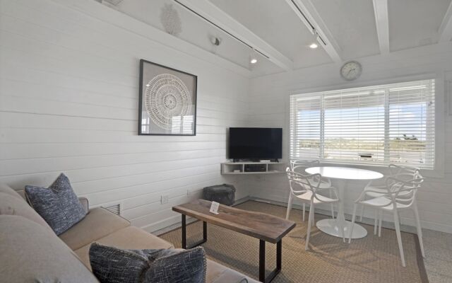 Driftwood Resort