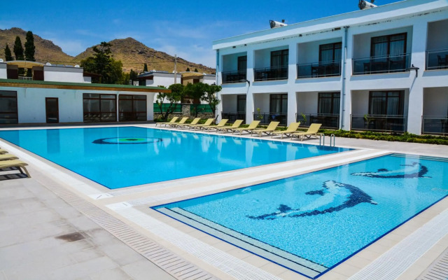 Club Marma Hotel