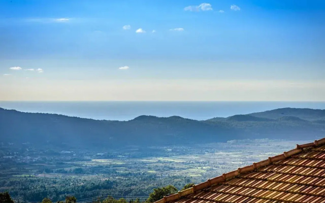 Villa Pave - Six-bedroom Villa With Terrace and Swimming Pool