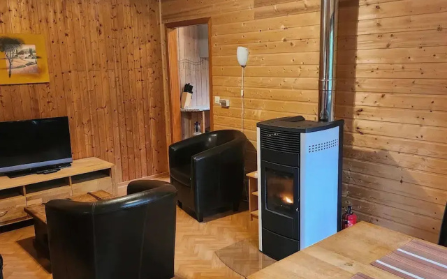 Tidy Furnished Wooden Chalet near Forest