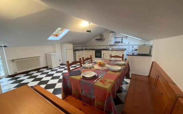 Riviera 1931 Casa Mansarda