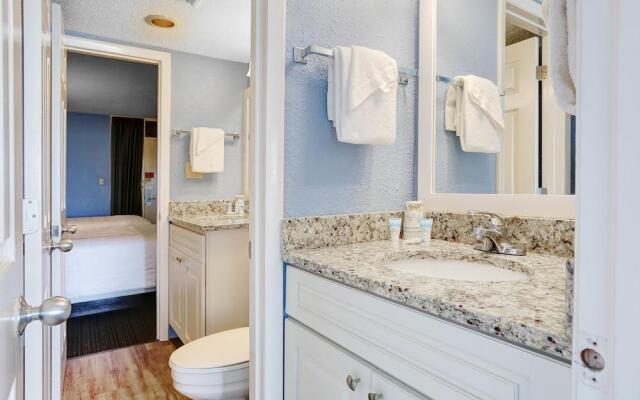 Sand Dunes Tower Suites and Villas