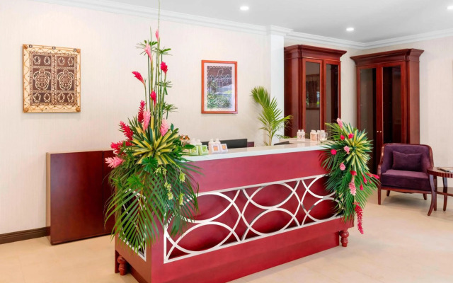 Sheraton Samoa Aggie Grey's Hotel & Bungalows