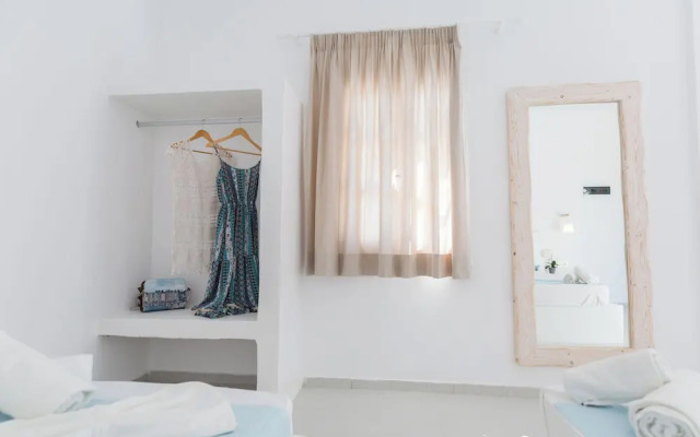 Blue Island Hotel