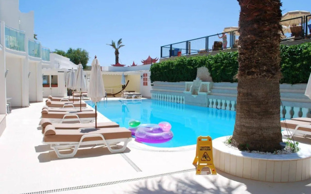 Erta Soyak Beach Otel