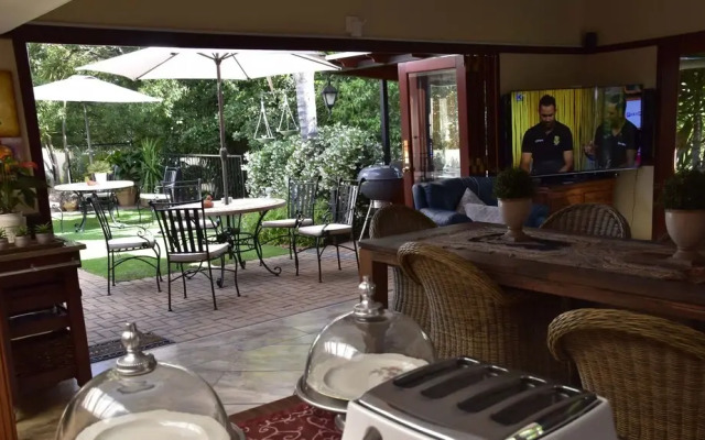 Lamor Guest House