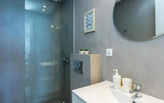 Meltemi Coast Suites