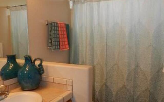 Midtown Retreat by Destination Havasu