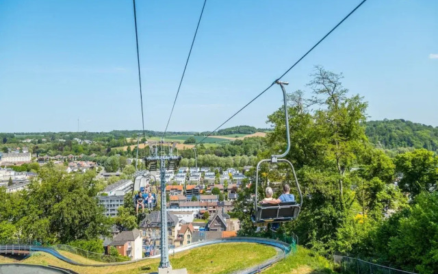 Tidy Chalet With Dishwasher, 9 km From Maastricht