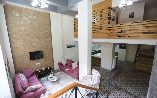 Sarah Suite