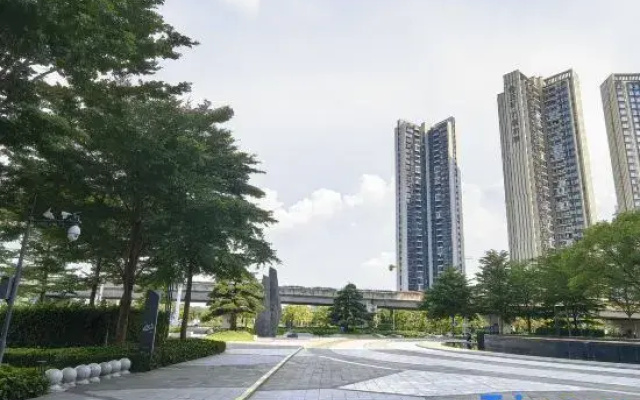 Yuetu Qianbo Homestay (Shunde Overseas Chinese Town Happy Coast Branch)