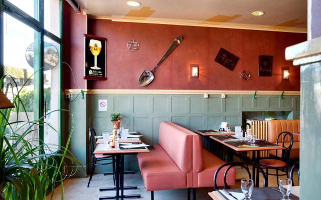 Logis Hôtel & Restaurant Arcombelle