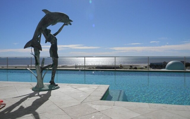 Emerald by the Sea 1012