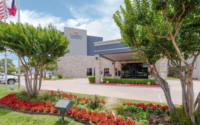 Comfort Inn and Suites Plano East