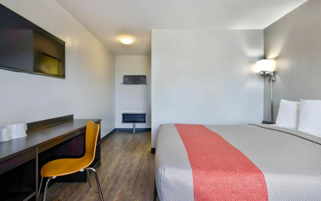 Motel 6 Gallup, NM