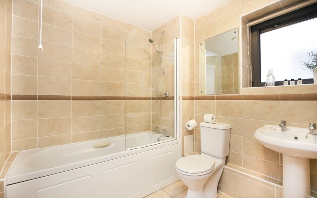 Baltic Quay Apartments Week2Week