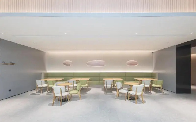 Ji Hotel (North Plaza, Ningbo Railway Station)