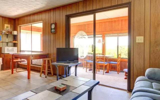 Nicks Hideaway by Vacation Rental Pros