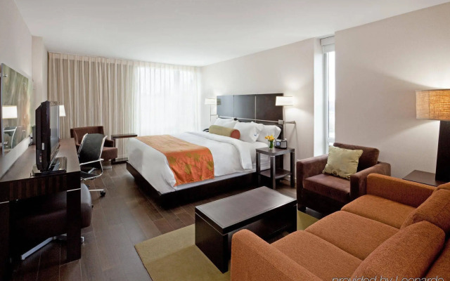 Hotel Indigo Boston - Newton Riverside