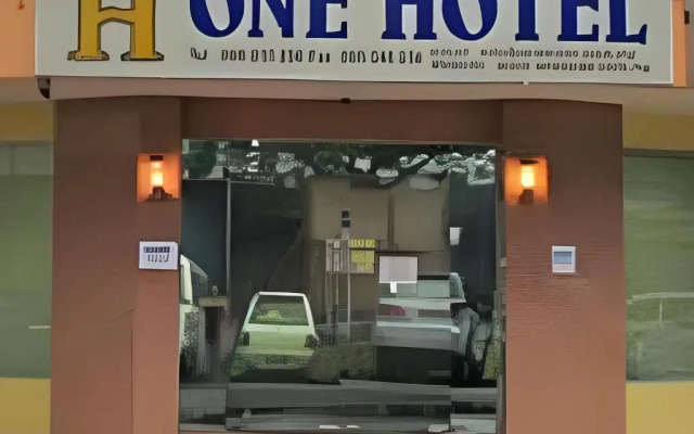 One Hotel Sadong Jaya