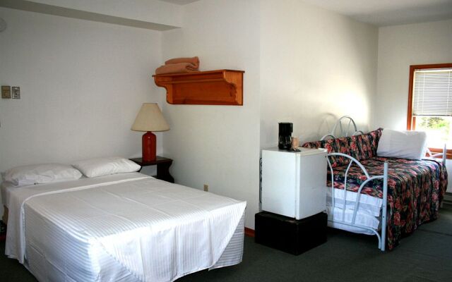 Chestnut Grove Resort