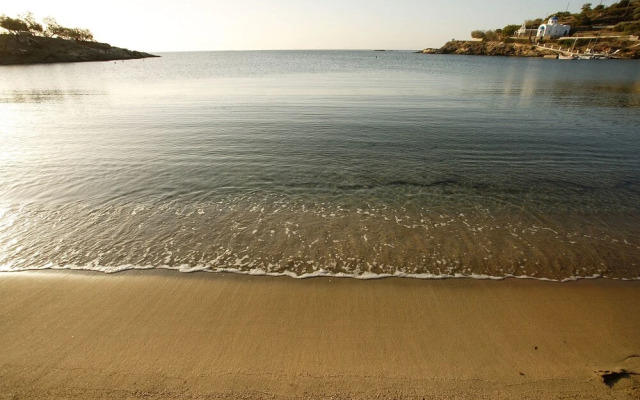 Syra Bay