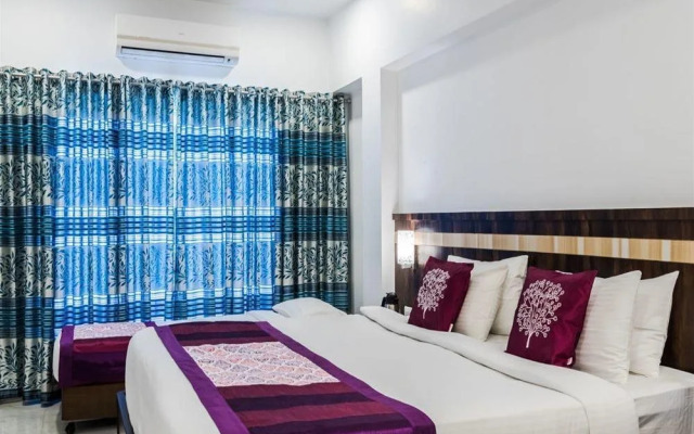 OYO Premium Lonavala Old Highway