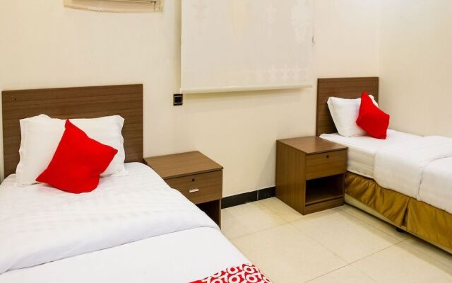 OYO 488 Nomas Plaza Of Housing Units