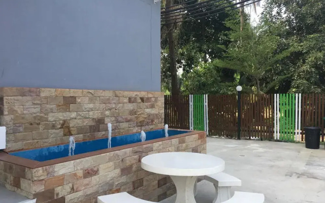 Sutharnlai Apartment