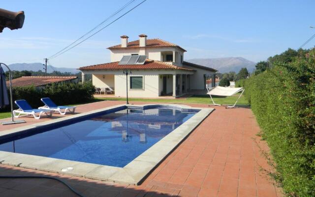 Villa with 4 bedrooms in Geraz do Lima Santa Leocadia with wonderful mountain view private pool furnished balcony 12 km from the beach