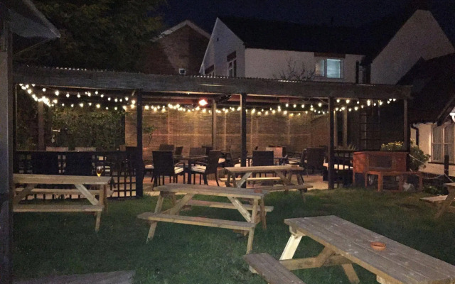 The Bluebell Inn and Lodge