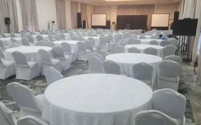 Wacop Hotel & Conference Centre